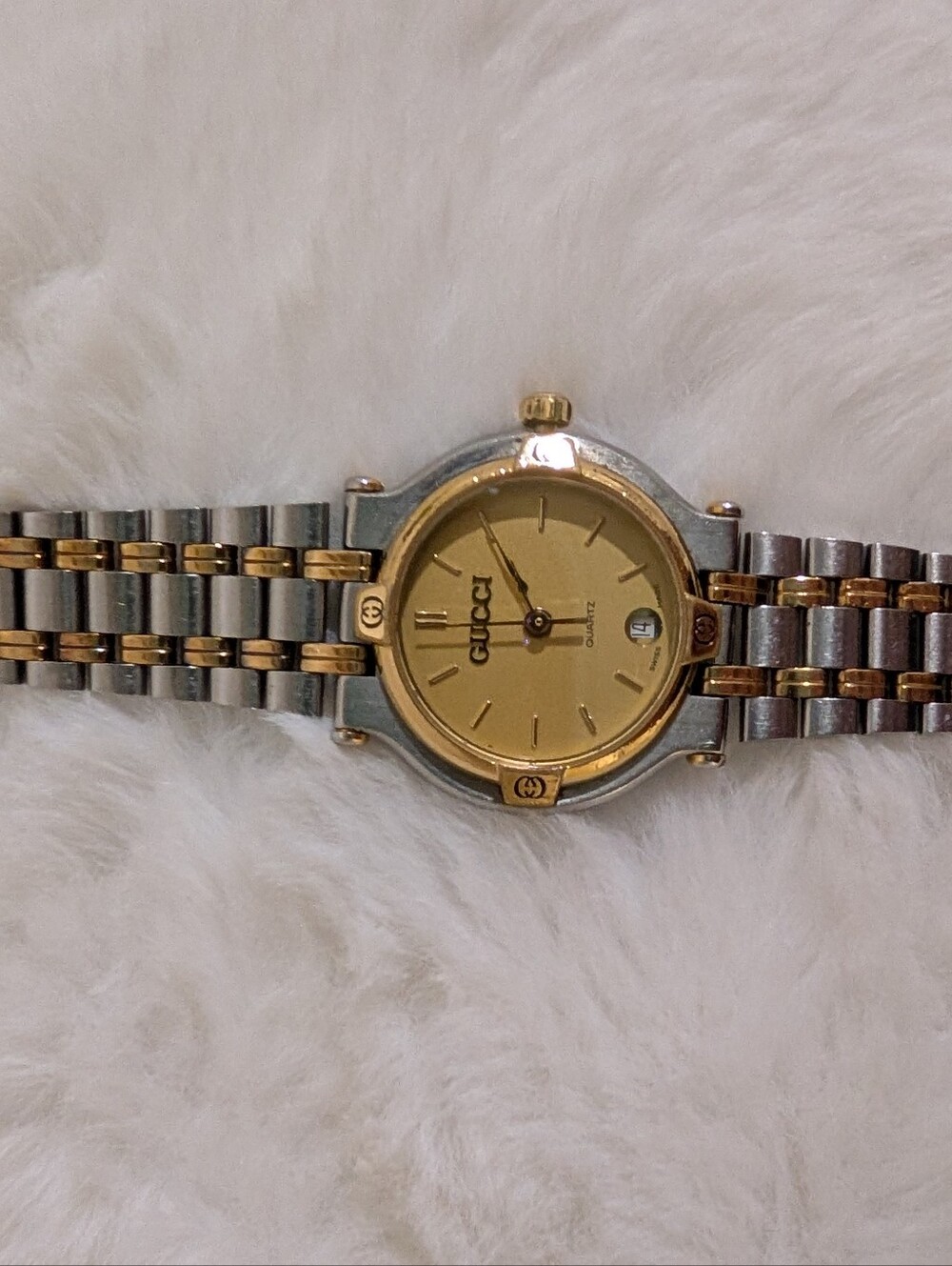 Gucci Two-Tone Silver and Gold Dial Women's Watch - Picture 9 of 12